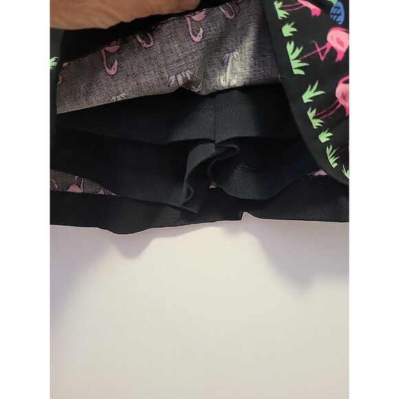 Bamboo Traders  Skort Size 14 Black With Tropical Themed Print Flamingo - Picture 3 of 6